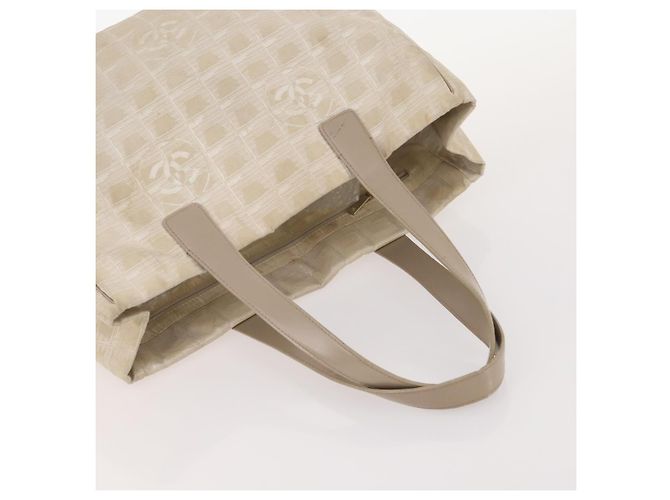 CHANEL Nuovo Borsa Tote da Viaggio in Nylon 3 Set Beige CC Auth ep13032 - vista 12