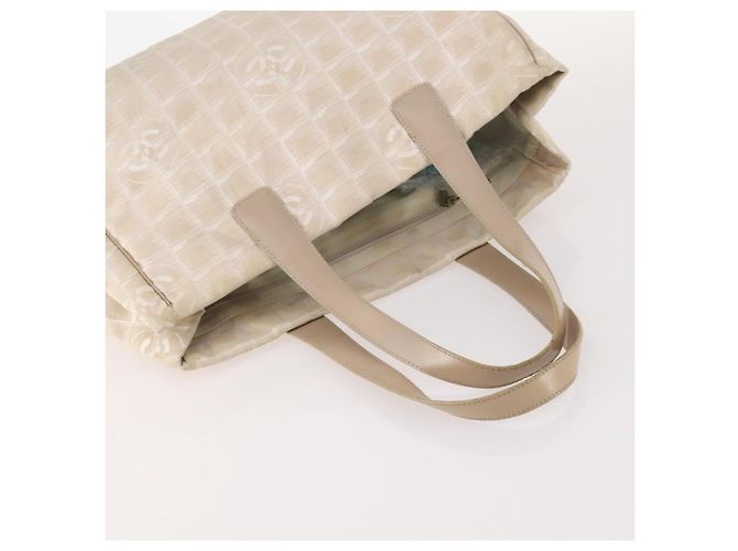 CHANEL Nuovo Borsa Tote da Viaggio in Nylon 3 Set Beige CC Auth ep13032 - vista 5