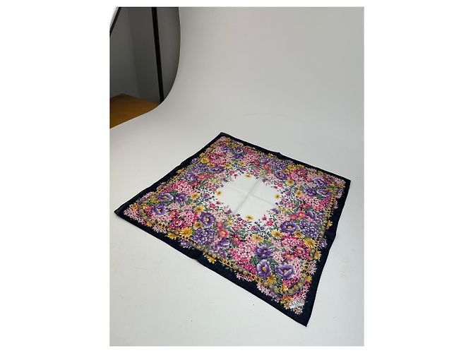 Céline Vintage Celine Paris mehrfarbiger Blumenschal Mehrfarben - Ansicht 7