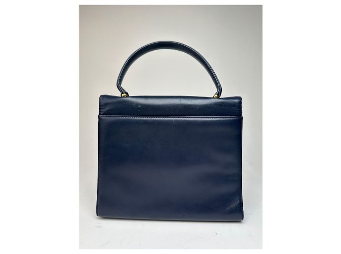 Vintage Givenchy Lederhandtasche in Marineblau - Ansicht 2