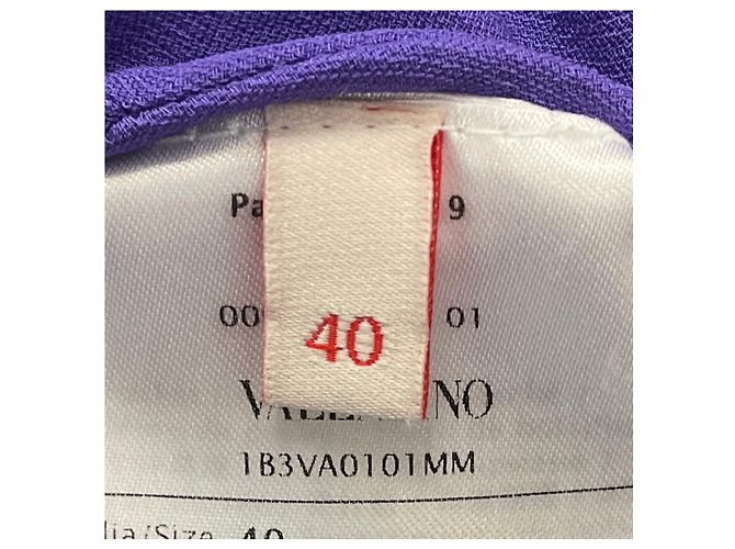 Valentino Garavani Vestido Mini de Seda Cady com Mangas de Capa Roxo Valentino - vista 5