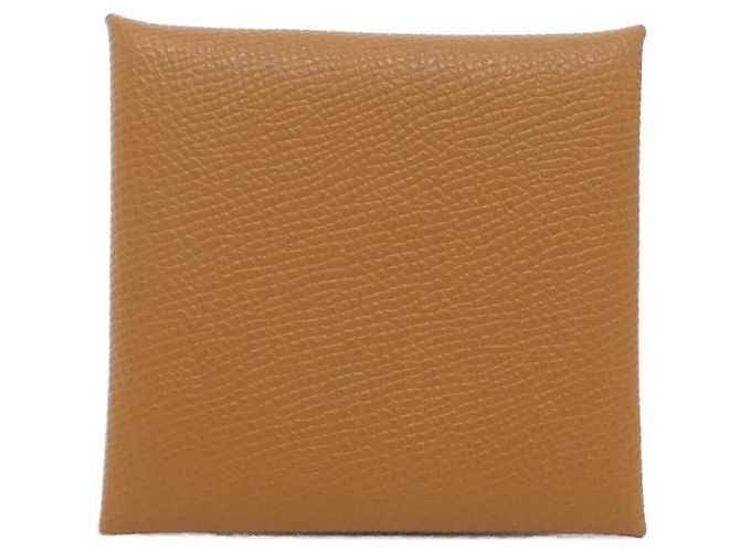 Monedero Bastia de Hermès en cuero Epsom dorado - vista 2