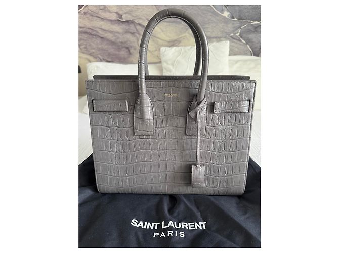 Sac de Jour piccolo Saint Laurent Grigio Gold hardware - vista 2