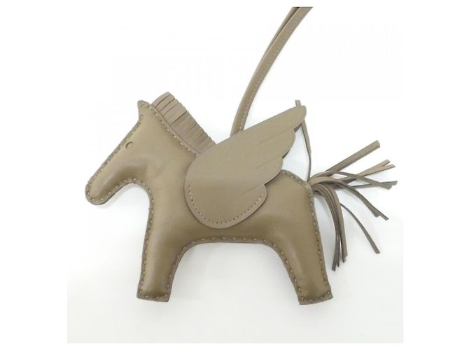 Charm Accessorio Hermès Rodeo Pegasus MM Taupe - vista 2