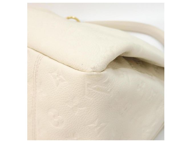 Borsa a Spalla Artsy MM in Monogram Empreinte di Louis Vuitton Bianco - vista 2