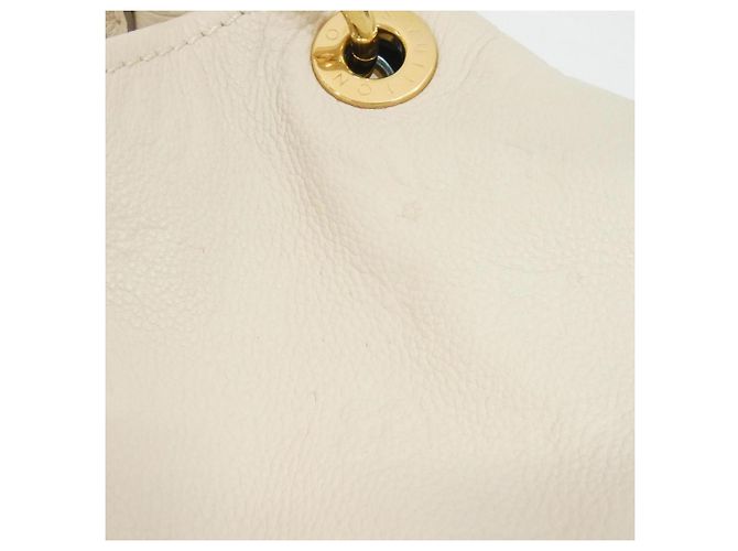 Borsa a Spalla Artsy MM in Monogram Empreinte di Louis Vuitton Bianco - vista 5