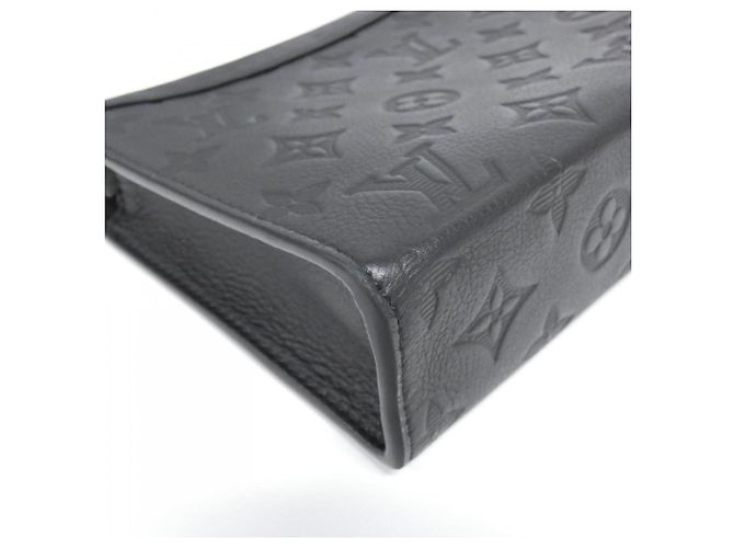 Louis Vuitton Monogram Shadow Gaston Wallet Black - view 3
