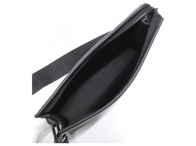 Louis Vuitton Monogram Shadow Gaston Wallet Black - view 8