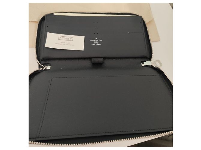 Louis Vuitton Damier Graphite Wallet Black Dark Grey - view 6