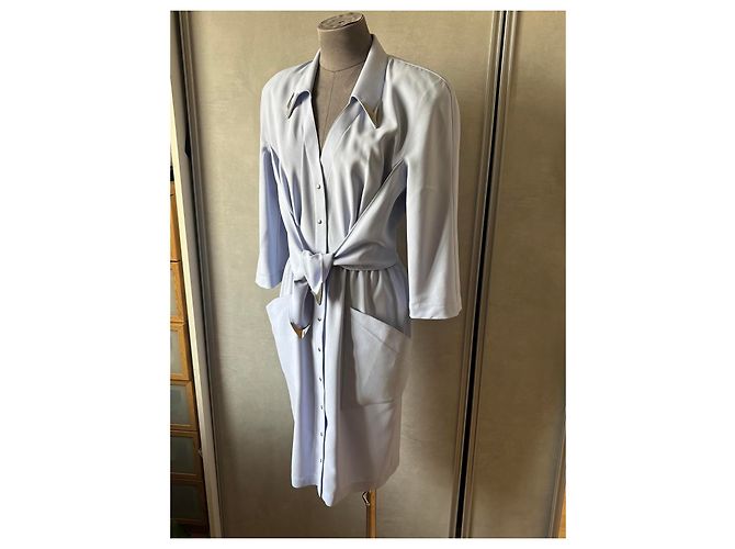 Thierry Mugler Hellblaues langes Hemdblusenkleid mit Gürtel - Ansicht 6