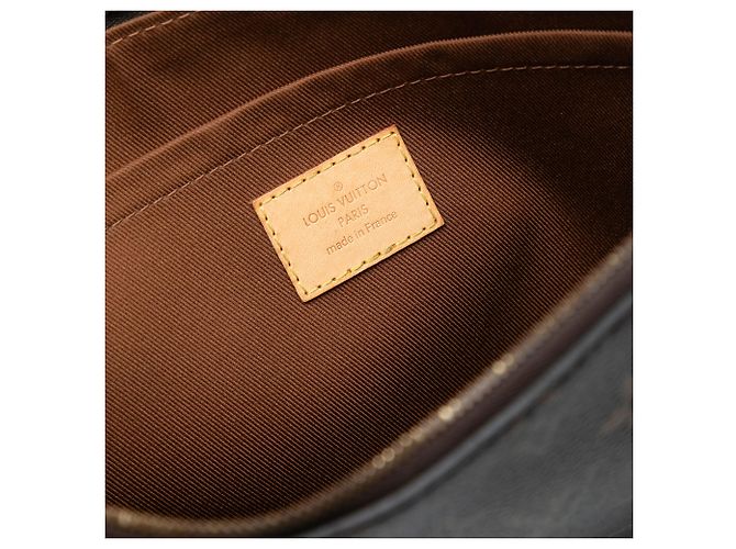 Etui Voyage MM Monogram Marrone Louis Vuitton - vista 5