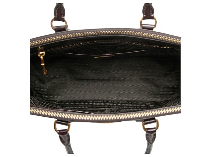 Bolsa Galleria Double Zip em spazzolato roxo médio da Prada - vista 4