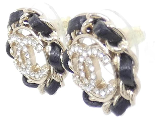 Orecchini a perno Chanel AB8297 Nero - vista 2