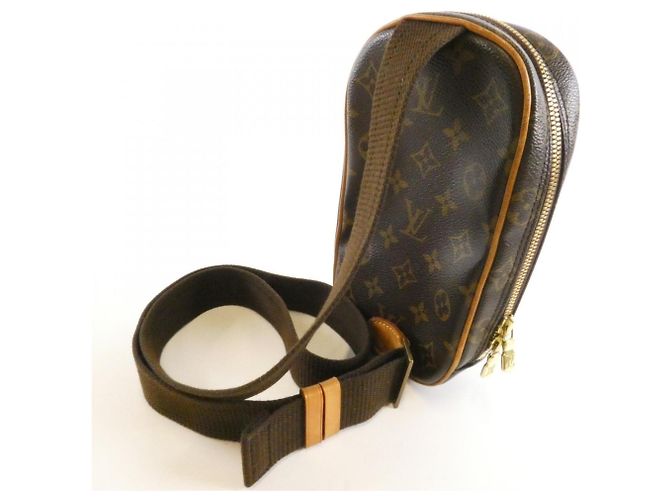 Borsa a Spalla Louis Vuitton Monogram Pochette Gange M51870 Marrone - vista 8