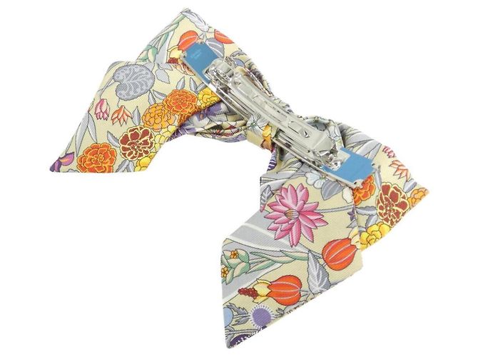 Silk In Hermès Haarspange Hermes BLOOM Grenelle PM 251028G Beige - Ansicht 2
