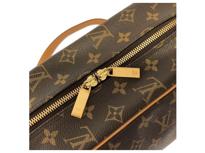 Borsa a Spalla Monogram Cite GM Louis Vuitton Marrone - vista 5