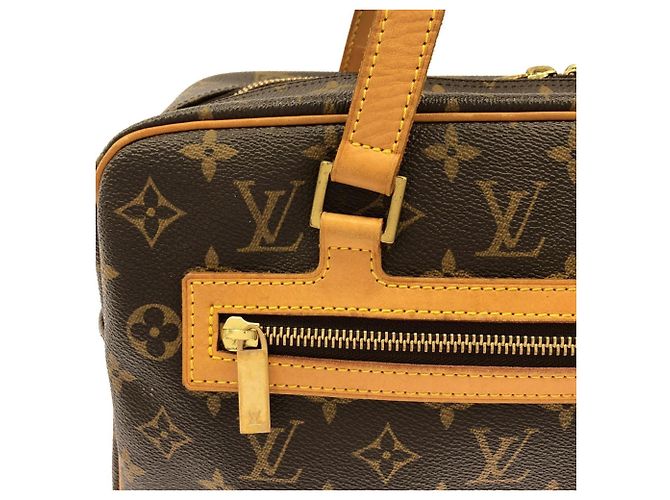 Borsa a Spalla Monogram Cite GM Louis Vuitton Marrone - vista 6