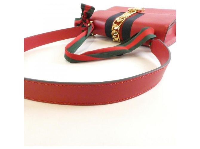 Bolso de Hombro Gucci Sylvie Roja - vista 6