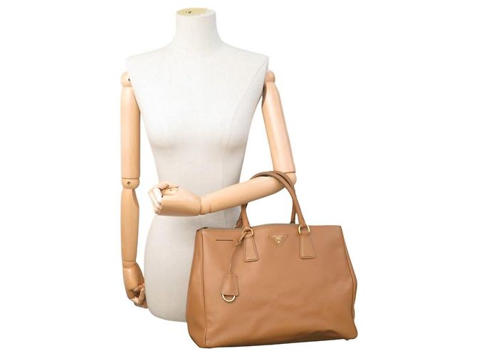 BORSA PRADA GRAND GALLERIA GM IN PELLE GRAIN SAFFIANO ORO Cammello - vista 7
