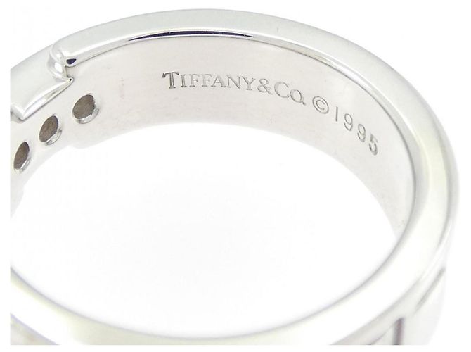 Tiffany & Co Anello Tiffany Atlas in Oro Bianco D'oro - vista 3