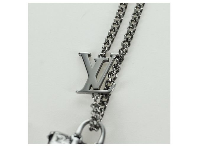 LOUIS VUITTON Collana Keepall metallo Argento M00914 LV Auth 166997SAM - vista 4