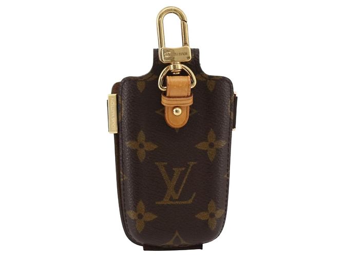 LOUIS VUITTON Estuche de Teléfono Internacional Funda de Teléfono M63064 Auth LNZ438 Monograma - vista 2