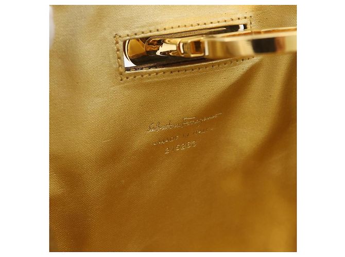 Borsa Gancini Chain di Salvatore Ferragamo in plastica 2way Trasparente Oro Auth LNZ028 D'oro - vista 12