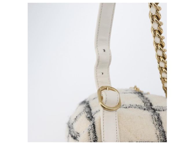 CHANEL Zaino Matelassé con Catena Tweed Bianco Oro CC Auth 172472SM D'oro - vista 8
