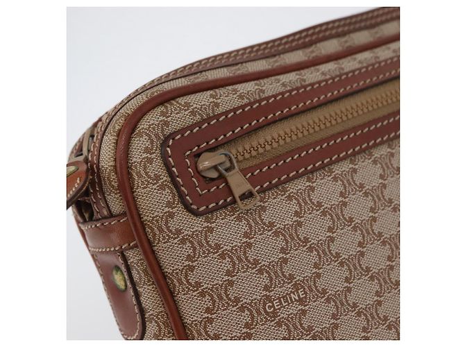 Céline Clutch in tela Macadam CELINE in pelle PVC beige oro Auth ki6467 D'oro - vista 19