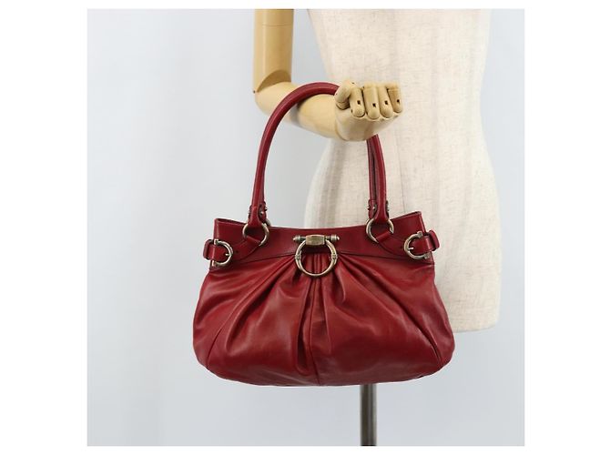 Borsa a mano Gancini in pelle rossa Salvatore Ferragamo Auth ARZ205 Rosso - vista 24