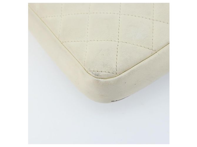 CHANEL Sac à épaule Cambon en cuir d'agneau blanc et noir CC Auth 172750 - vue 17