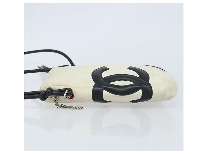 CHANEL Sac à épaule Cambon en cuir d'agneau blanc et noir CC Auth 172750 - vue 4