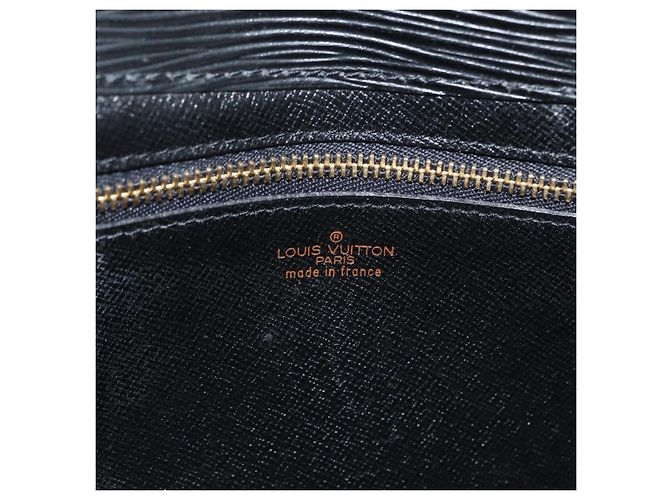 LOUIS VUITTON Clutch Montaigne 23 Epi Nero M52662 LV Auth 172524 - vista 18