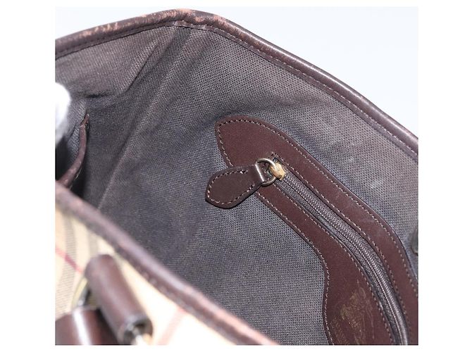 Borsa a mano in PVC beige e oro con motivo Nova Check di BURBERRY Auth 172725 D'oro - vista 19