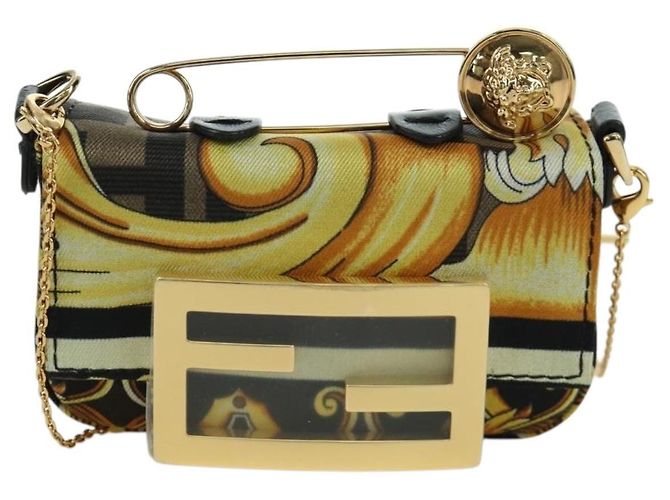 FENDI - VERSACE FENDACE Mamma Baguette Pouch Nylon Nero Oro Auth 166998SM - vista 13