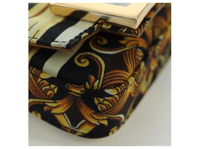 FENDI - VERSACE FENDACE Mamma Baguette Pouch Nylon Nero Oro Auth 166998SM - vista 15