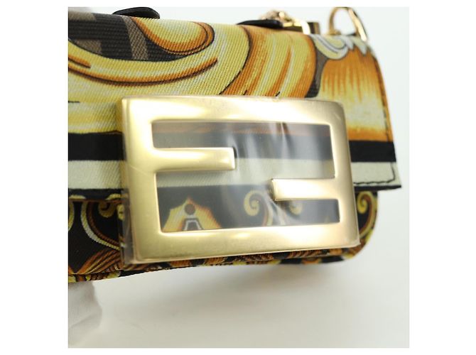 FENDI - VERSACE FENDACE Mamma Baguette Pouch Nylon Nero Oro Auth 166998SM - vista 21