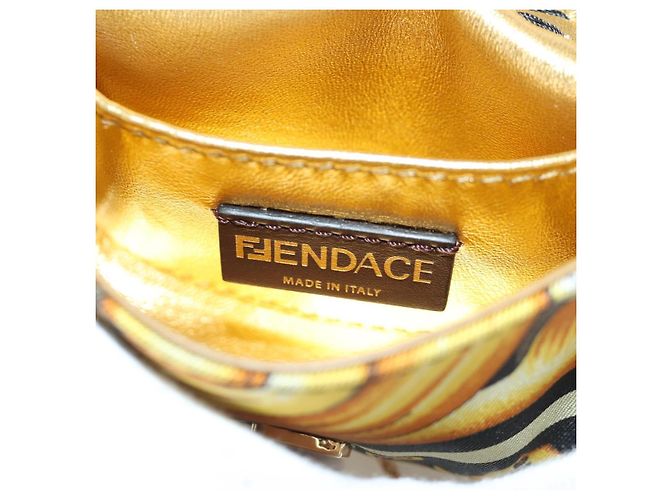FENDI - VERSACE FENDACE Mamma Baguette Pouch Nylon Nero Oro Auth 166998SM - vista 23