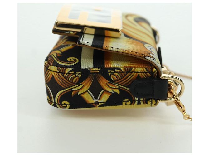 FENDI - VERSACE FENDACE Mamma Baguette Pouch Nylon Nero Oro Auth 166998SM - vista 4