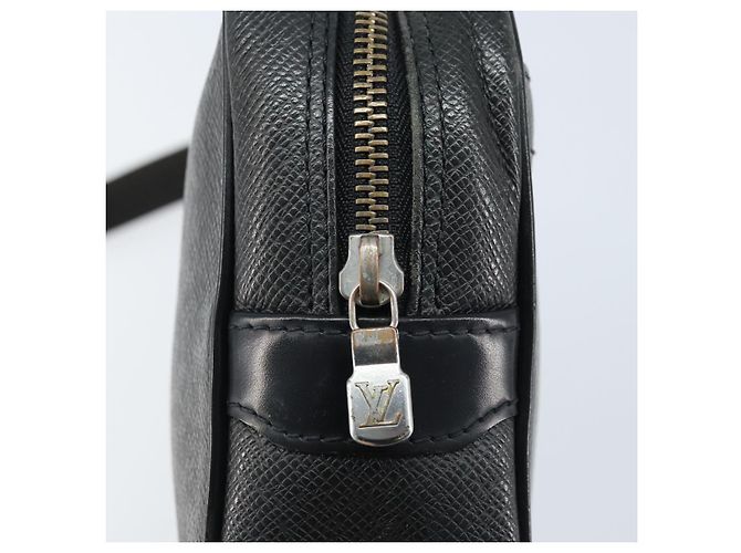 LOUIS VUITTON Taiga Karga Clutch Bag Ardoise M30812 LV Auth ka2832 Grigio - vista 9