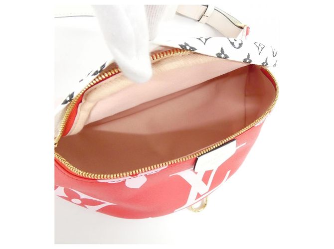 Bumbag Borsa a Spalla Monogram Giant di Louis Vuitton Rosso - vista 7