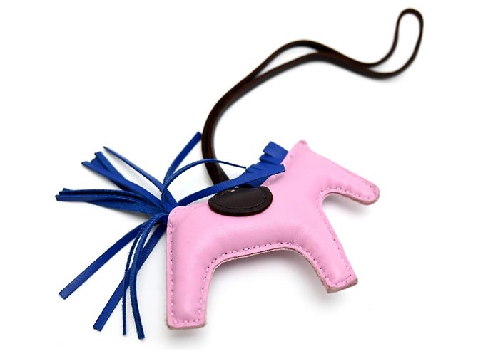 Charm per borsa Hermès Rodeo PM Z Rosa - vista 4