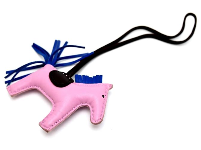 Charm per borsa Hermès Rodeo PM Z Rosa - vista 5