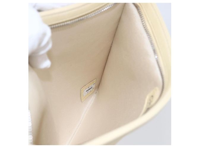 Clutch de cuero vintage con logo CC de Chanel beige - vista 4