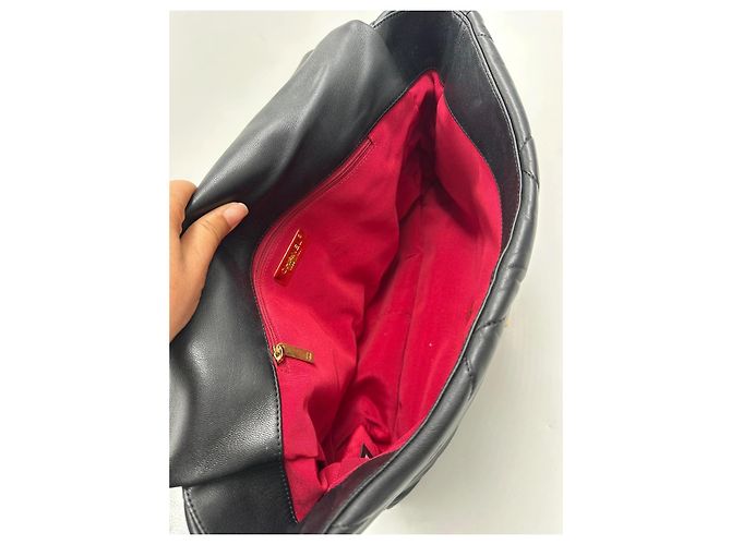 Chanel 19 Maxi Flap Borsa a spalla nera in pelle di agnello Nero - vista 12