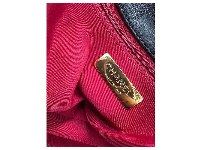 Chanel 19 Maxi Flap Borsa a spalla nera in pelle di agnello Nero - vista 13