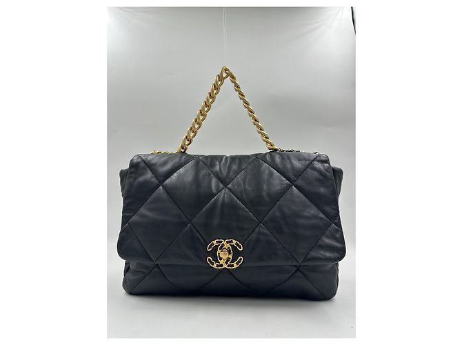 Chanel 19 Maxi Flap Borsa a spalla nera in pelle di agnello Nero - vista 2