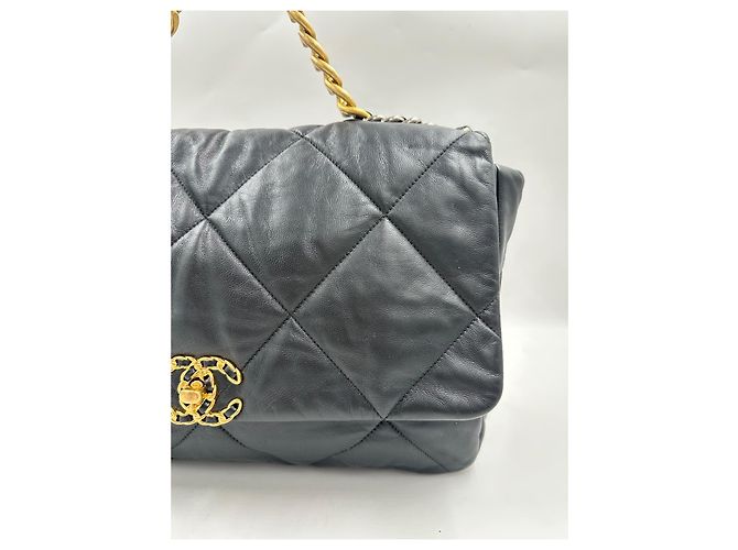 Chanel 19 Maxi Flap Borsa a spalla nera in pelle di agnello Nero - vista 5