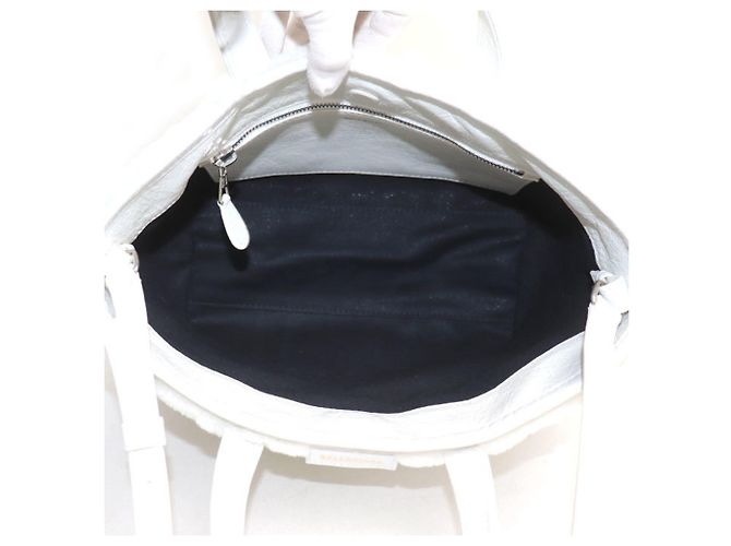 Everyday Borsa a Spalla Balenciaga Barbes Small 2-Way Bianco - vista 4