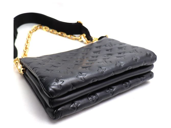 Borsa a spalla Coussin PM in pelle Monogram goffrata Louis Vuitton Nero - vista 2